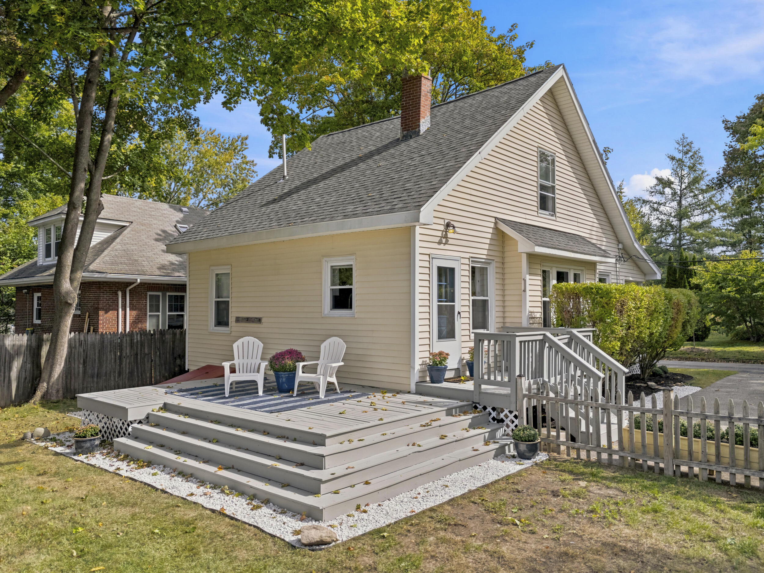 52 Dennett Street Portland, ME 04102 - Photo 7 of 53 14_52dennett-8