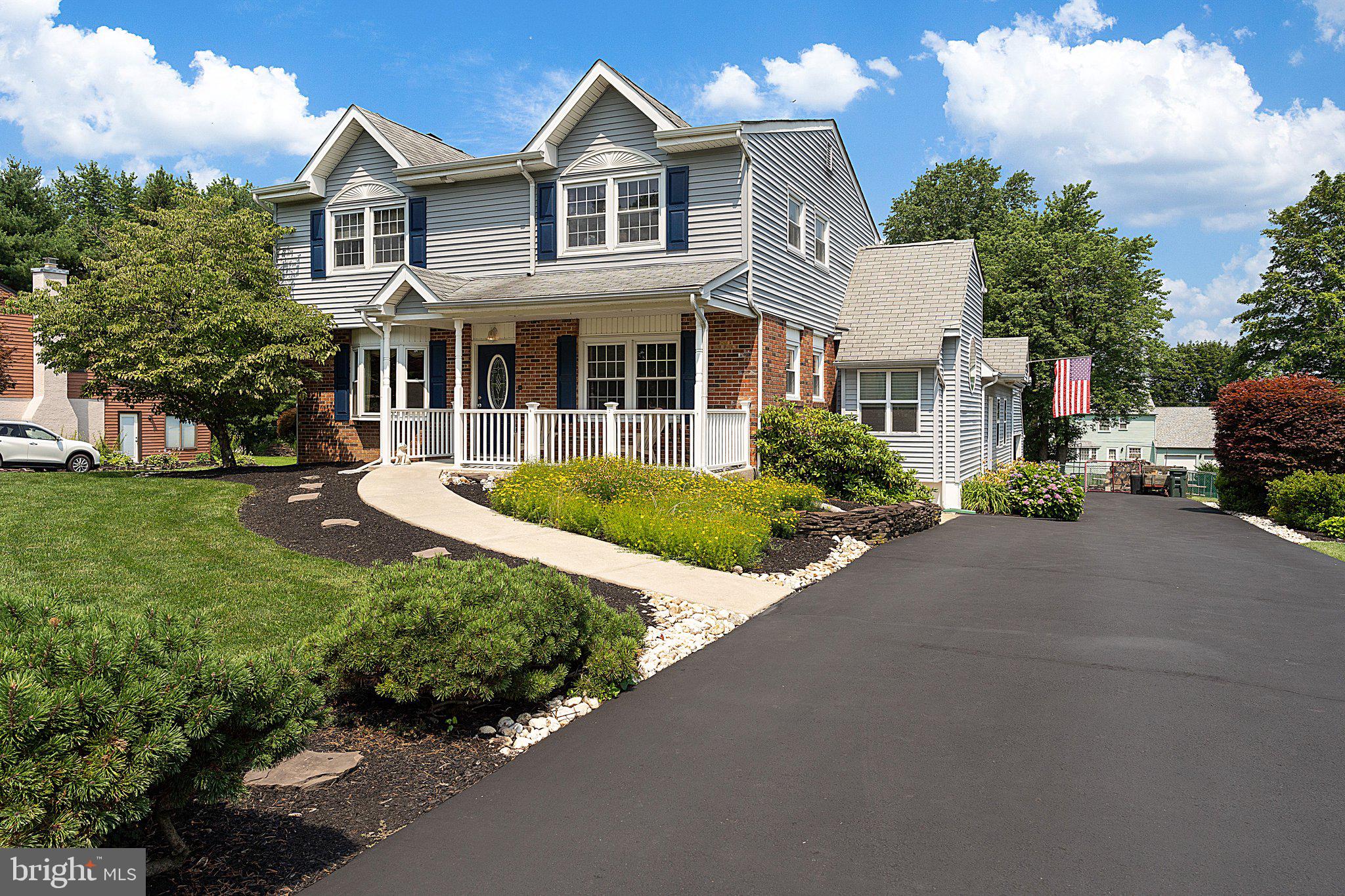 97 Highspire Road Richboro, PA 18954 - Photo 2 of 35 Front/Drive View