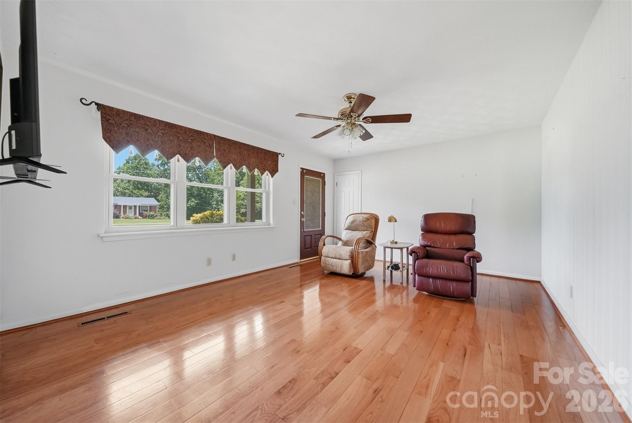 5305 Icard Ridge Road Hickory, NC 28601 - Photo 7 of 41