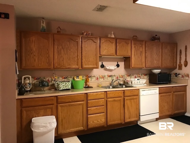 101 Virginia Drive Brewton, AL 36426 - Photo 8 of 19 Kitchen