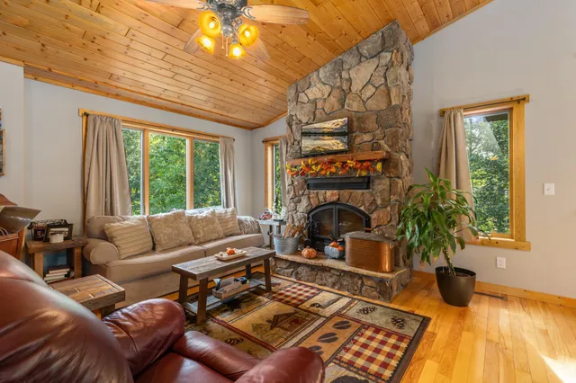 $559,900 | 33921 Wild Wind Ranch Drive, Crosslake, MN 56442