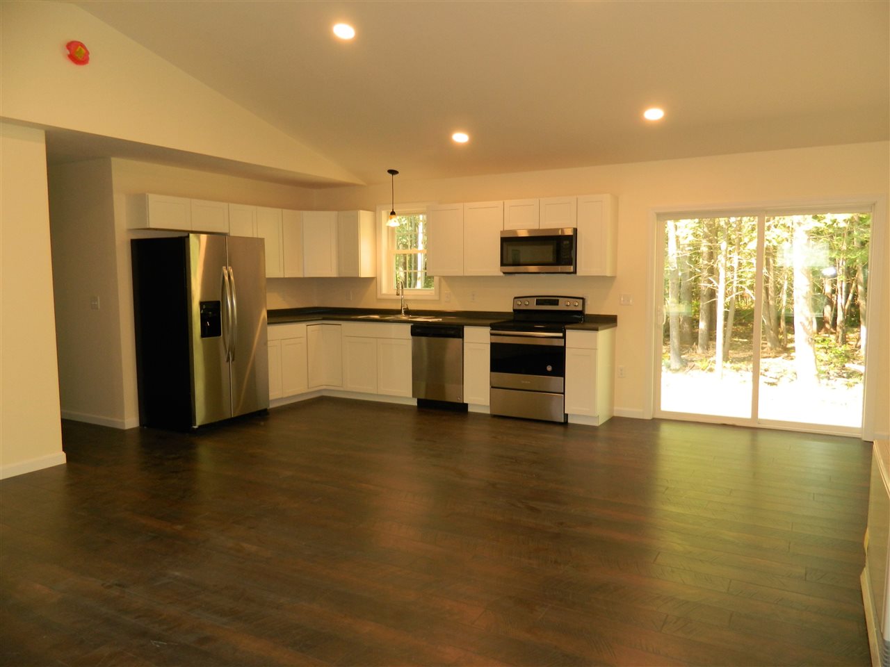 6 Mountain View Road Bristol, NH 03222 - Photo 3 of 27 Gallery Image 3