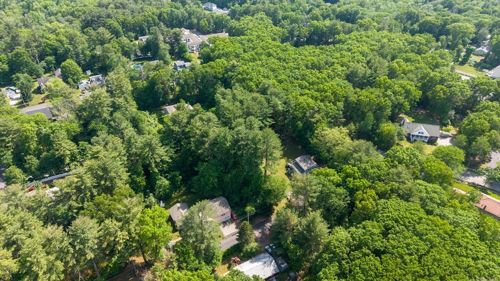 31 Lee Road North Reading, MA 01864 - Photo 12 of 18