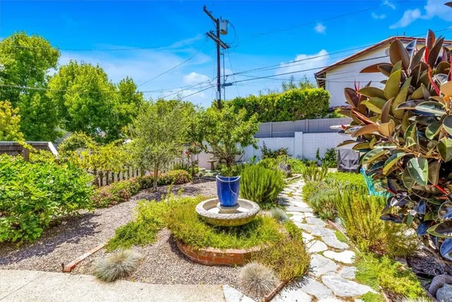 $2,950,000 | 210 West Avenida Gaviota, San Clemente, CA 92672