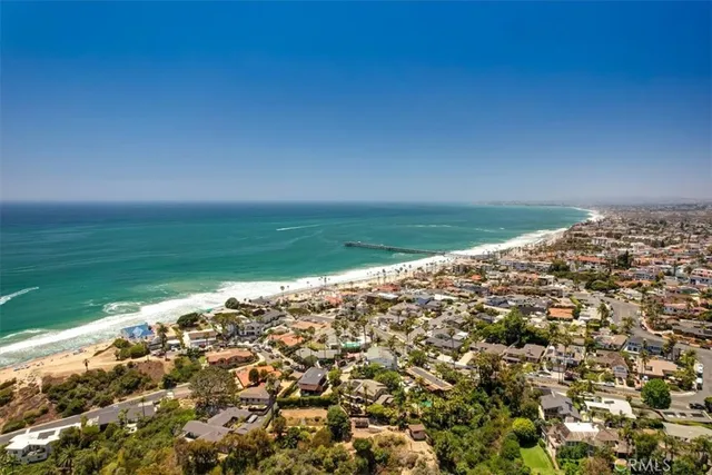 $2,950,000 | 210 West Avenida Gaviota, San Clemente, CA 92672