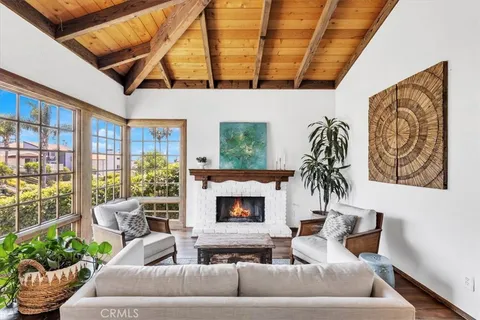 $2,950,000 | 210 West Avenida Gaviota, San Clemente, CA 92672