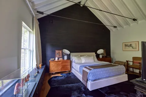 $4,750,000 | 9 Settlement Court, East Hampton, NY 11937