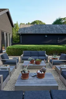 $4,750,000 | 9 Settlement Court, East Hampton, NY 11937