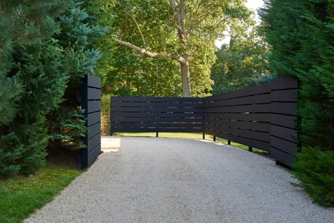 $4,750,000 | 9 Settlement Court, East Hampton, NY 11937