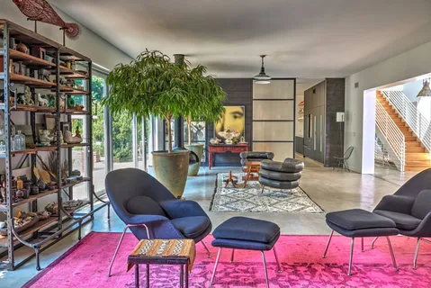 $4,750,000 | 9 Settlement Court, East Hampton, NY 11937