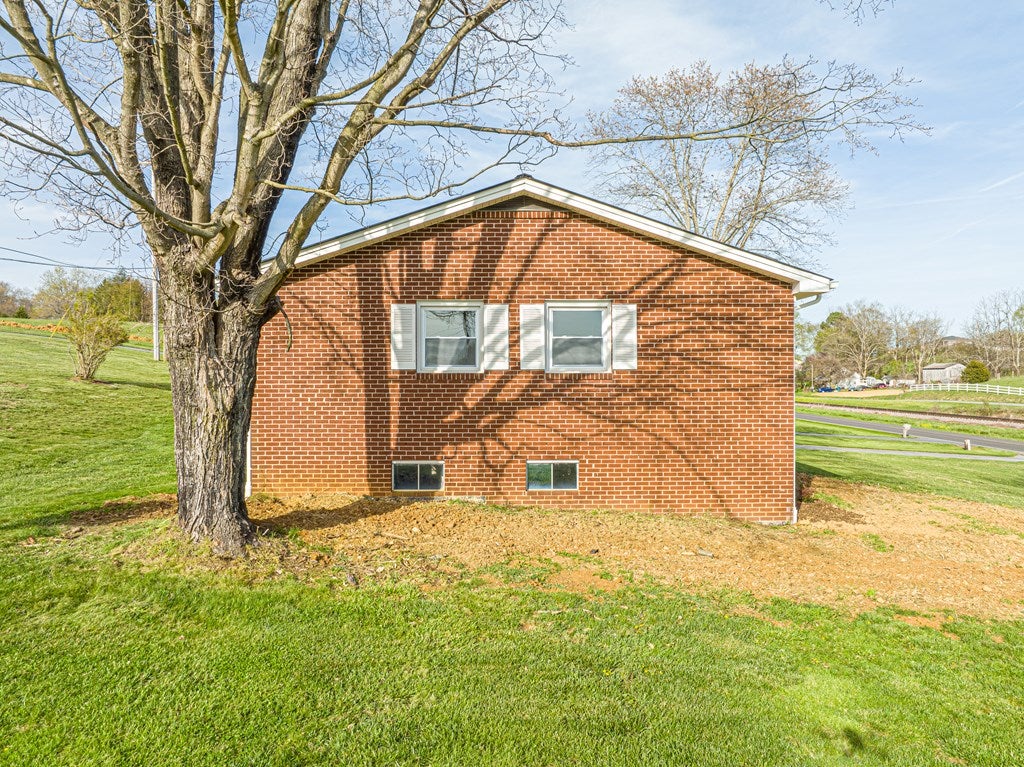 19169 Wyndale Road Abingdon, VA 24210 - Photo 14 of 68 Gallery Image 14