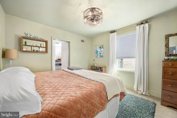 $489,900 | 319 Marshall Avenue, Colonial Beach, VA 22443