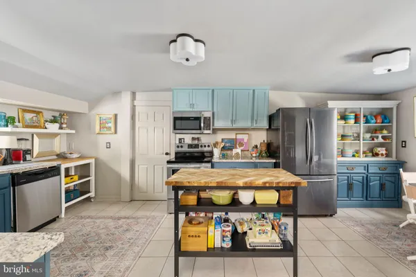 $489,900 | 319 Marshall Avenue, Colonial Beach, VA 22443