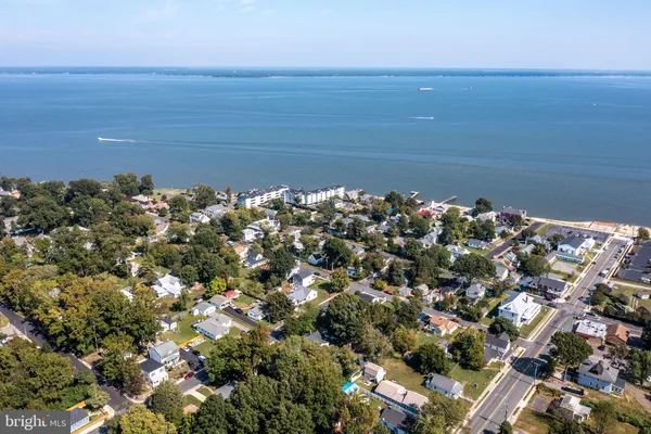 $489,900 | 319 Marshall Avenue, Colonial Beach, VA 22443