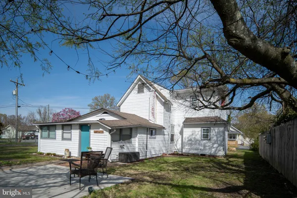 $489,900 | 319 Marshall Avenue, Colonial Beach, VA 22443