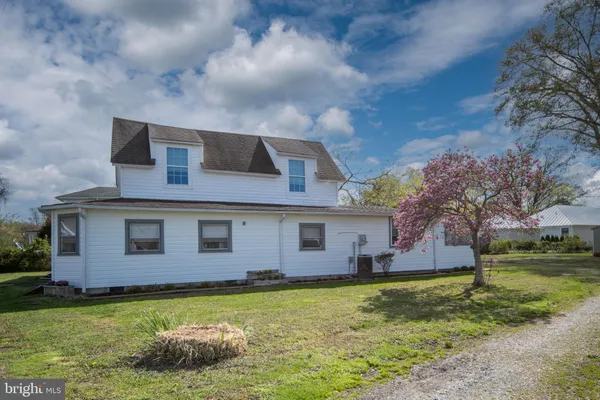 $489,900 | 319 Marshall Avenue, Colonial Beach, VA 22443