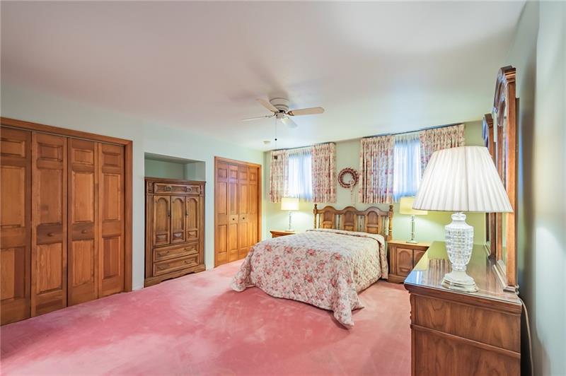 925 Prospect Road Pittsburgh, PA 15227 - Photo 11 of 24 Gallery Image 11