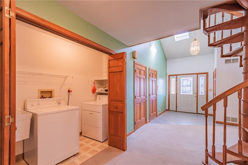 925 Prospect Road Pittsburgh, PA 15227 - Photo 15 of 24 Gallery Image 15