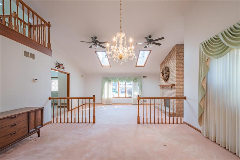 925 Prospect Road Pittsburgh, PA 15227 - Photo 6 of 24 Gallery Image 6