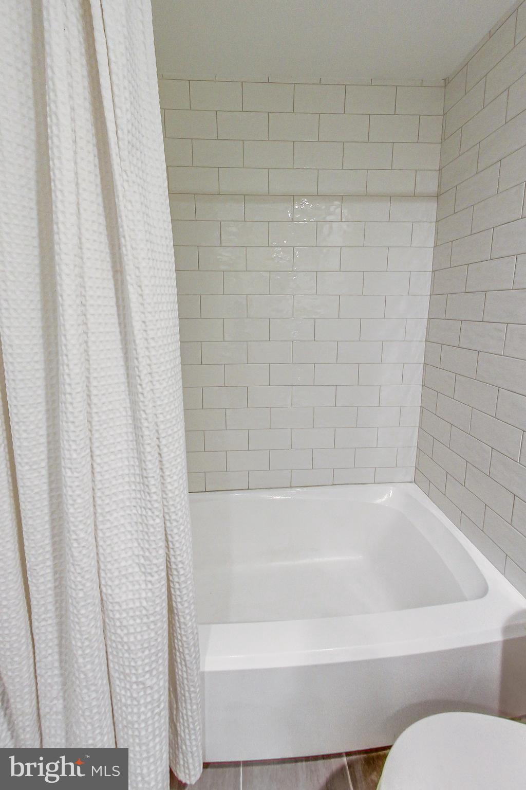 1939 17th Street Northwest, Unit 4 Washington, DC 20009 - Photo 13 of 23