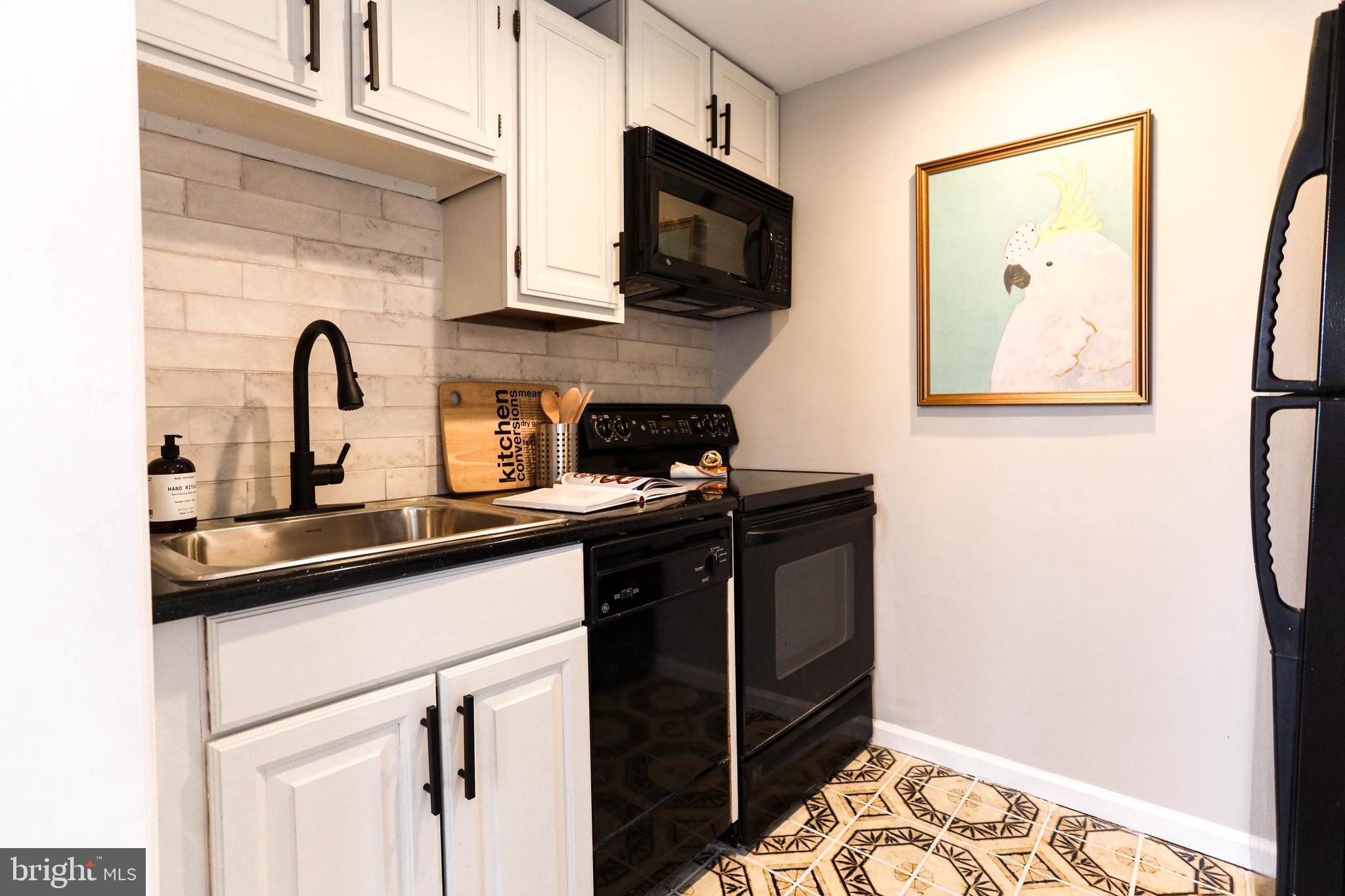 1939 17th Street Northwest, Unit 4 Washington, DC 20009 - Photo 8 of 23