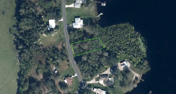$199,900 | 6420 Lakeside Drive West, Sebring, FL 33875