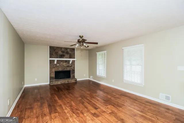 $2,065 | 158 Victoria Station, Woodstock, GA 30189