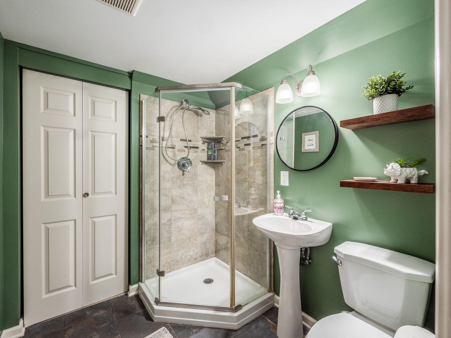 2308 Shrewsbury Road Columbus, OH 43221 - Photo 30 of 42 Full bath in lower level