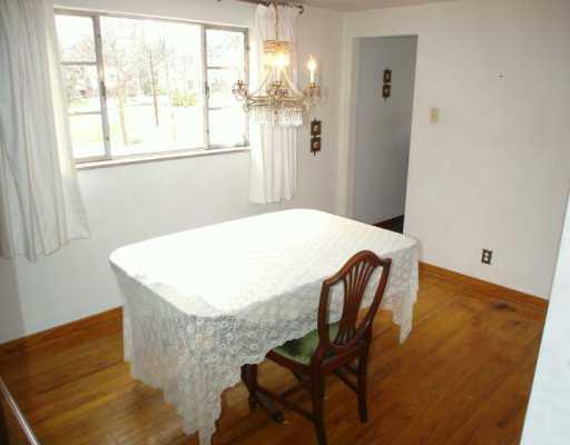 3221 Apache Road Bethel Park, PA 15241 - Photo 7 of 8 Dining Room.