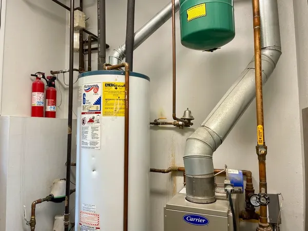 $298,000 | 1421 Ridgeway Drive, De Pere, WI 54115