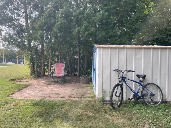 $298,000 | 1421 Ridgeway Drive, De Pere, WI 54115