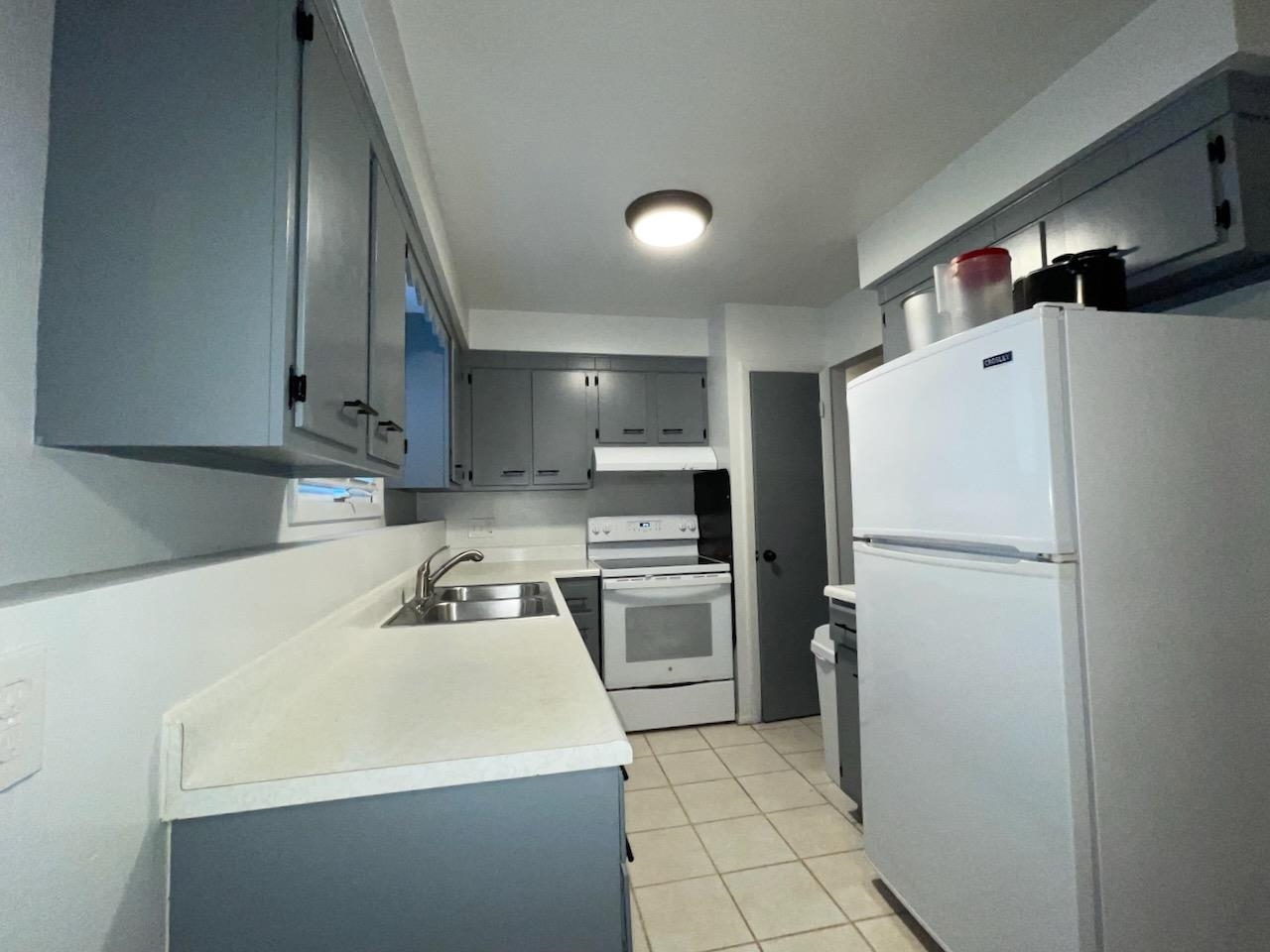 1421 Ridgeway Drive De Pere, WI 54115 - Photo 5 of 33