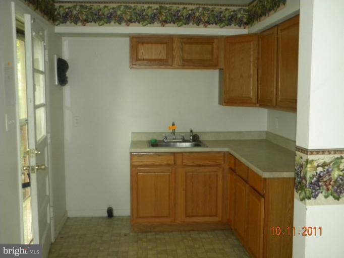 733 Stockton Road Front Royal, VA 22630 - Photo 3 of 10 Kitchen