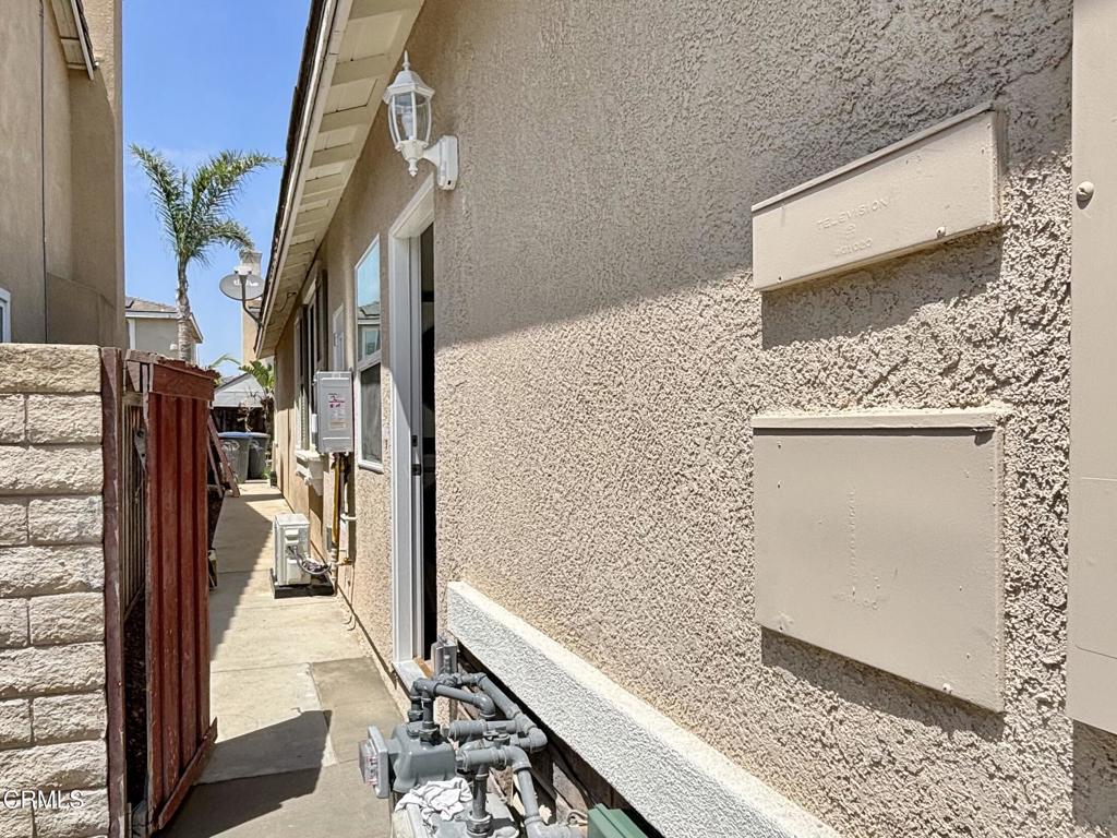 351 Huerta Street, Unit 2 Oxnard, CA 93030 - Photo 18 of 19