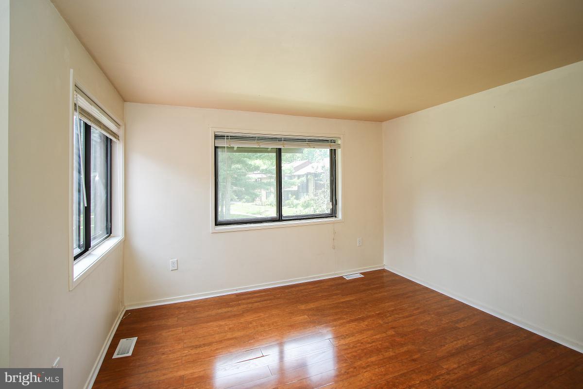 9486 Kilimanjaro Road Columbia, MD 21045 - Photo 16 of 30 Bedroom (Master)