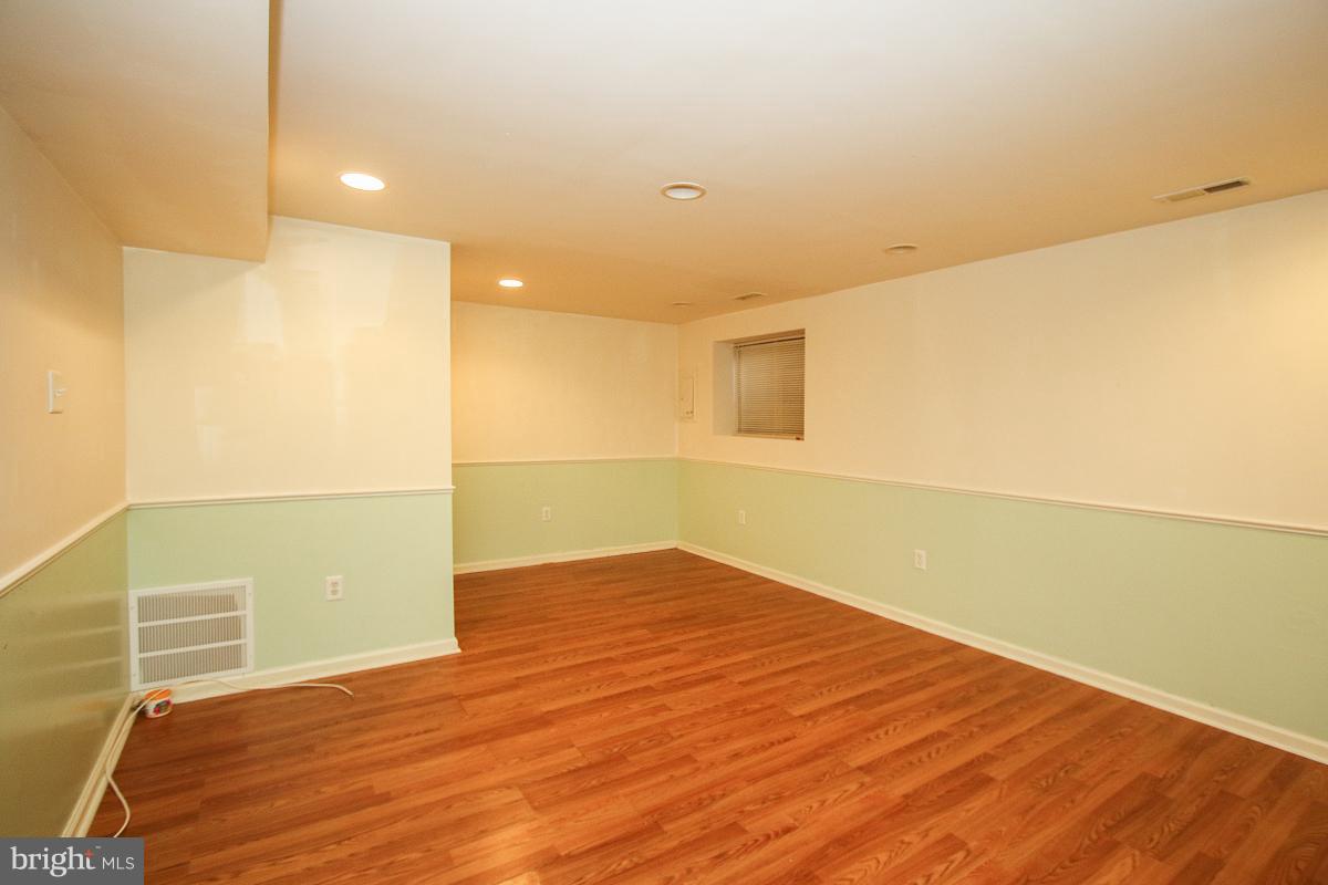 9486 Kilimanjaro Road Columbia, MD 21045 - Photo 25 of 30 Family Room