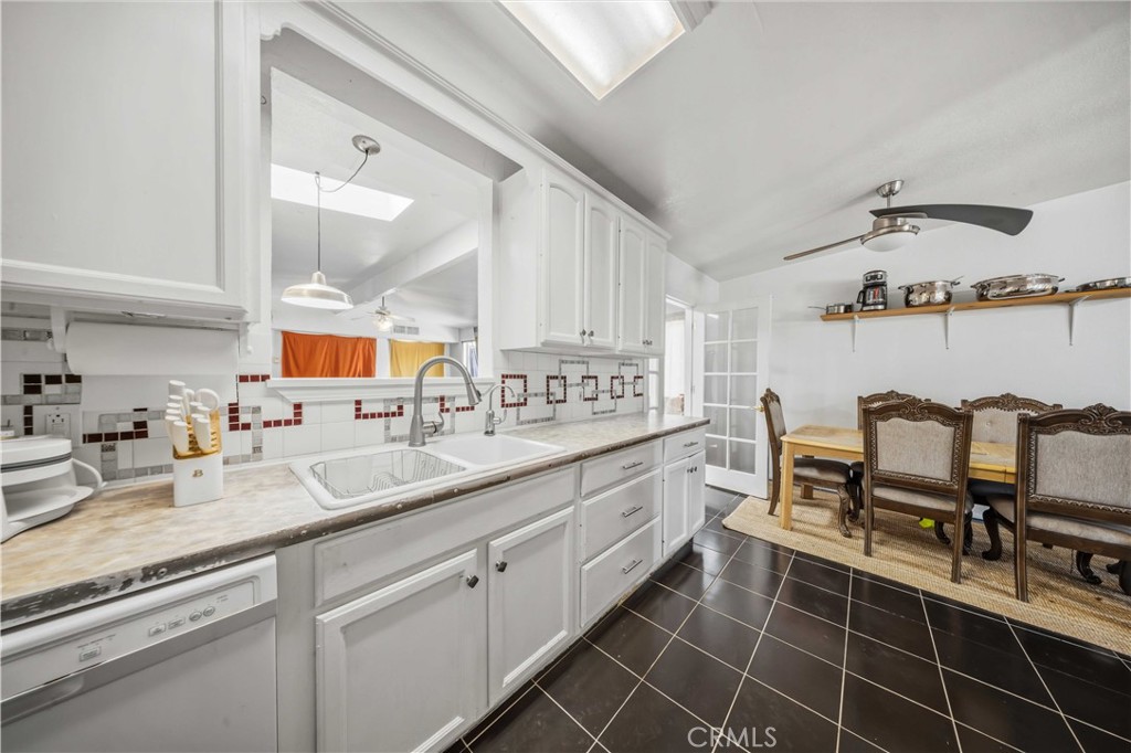 1263 South Primrose Street Ridgecrest, CA 93555 - Photo 12 of 42 Gallery Image 12