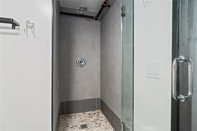 $599,000 | 834 East 4th Street, Unit H, Long Beach, CA 90802