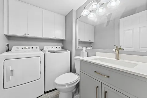 $319,500 | 38 Essex Court, Unit A, Royal Palm Beach, FL 33411