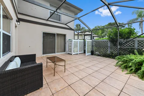 $319,500 | 38 Essex Court, Unit A, Royal Palm Beach, FL 33411