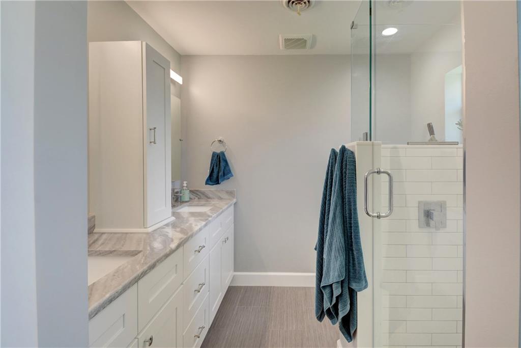 1663 Northwest Spruce Ridge Drive Stuart, FL 34994 - Photo 25 of 39 Gallery Image 25