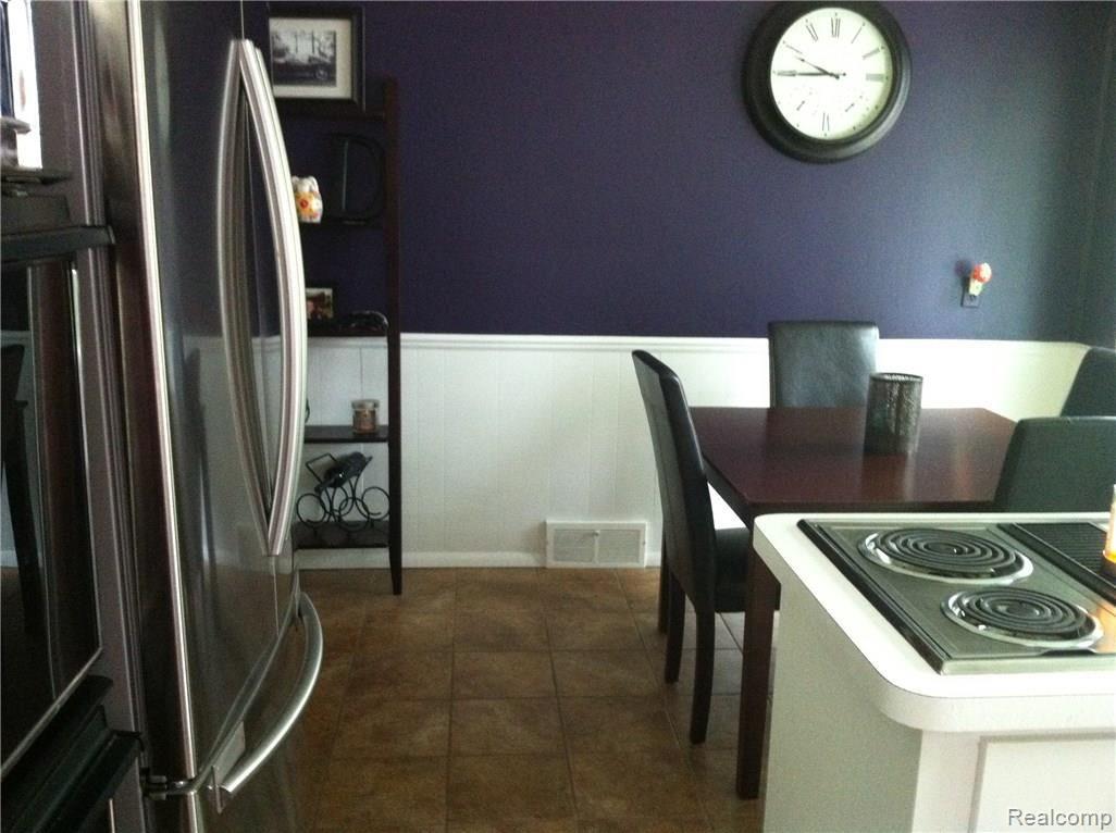 412 West Webster Road Royal Oak, MI 48073 - Photo 10 of 21 Kitchen view.jpg