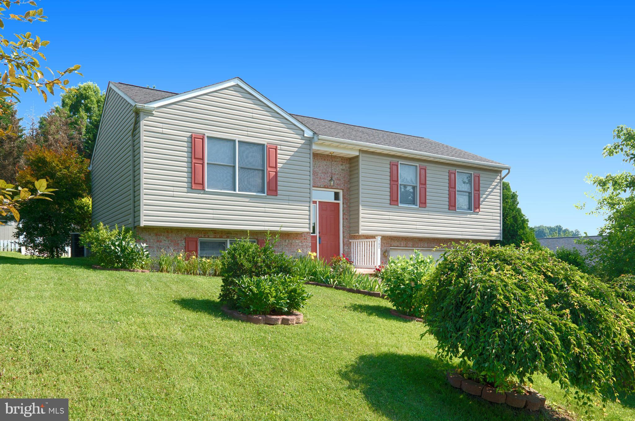 102 Britton Drive Rising Sun, MD 21911 - Photo 2 of 26 Exterior (Front)