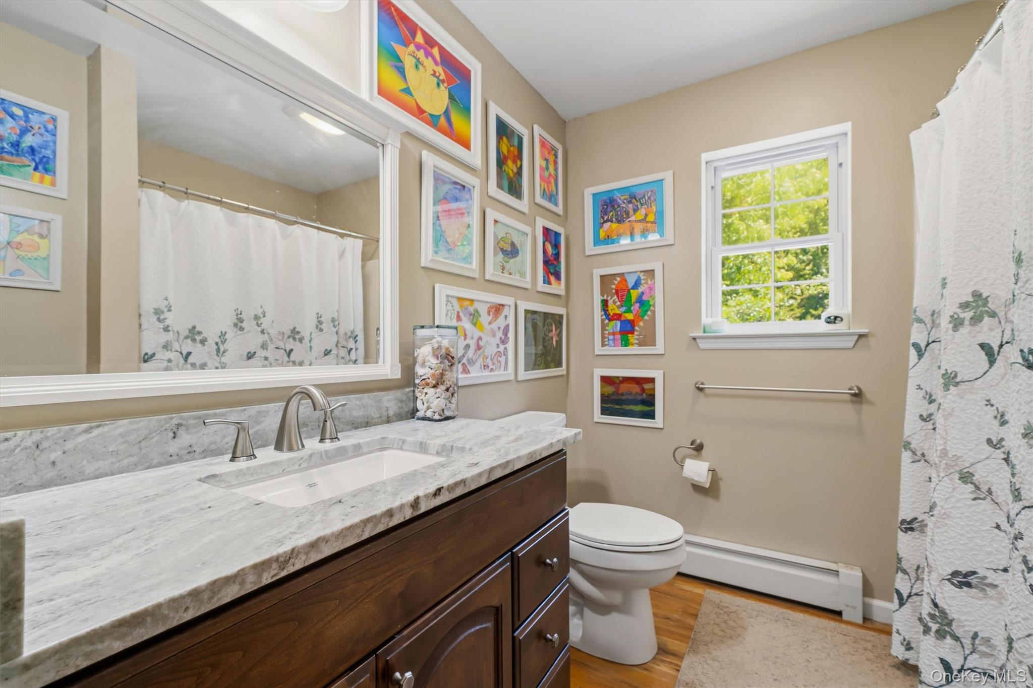 604 Ridgebury Road Slate Hill, NY 10973 - Photo 35 of 50 Shared second floor bathroom.