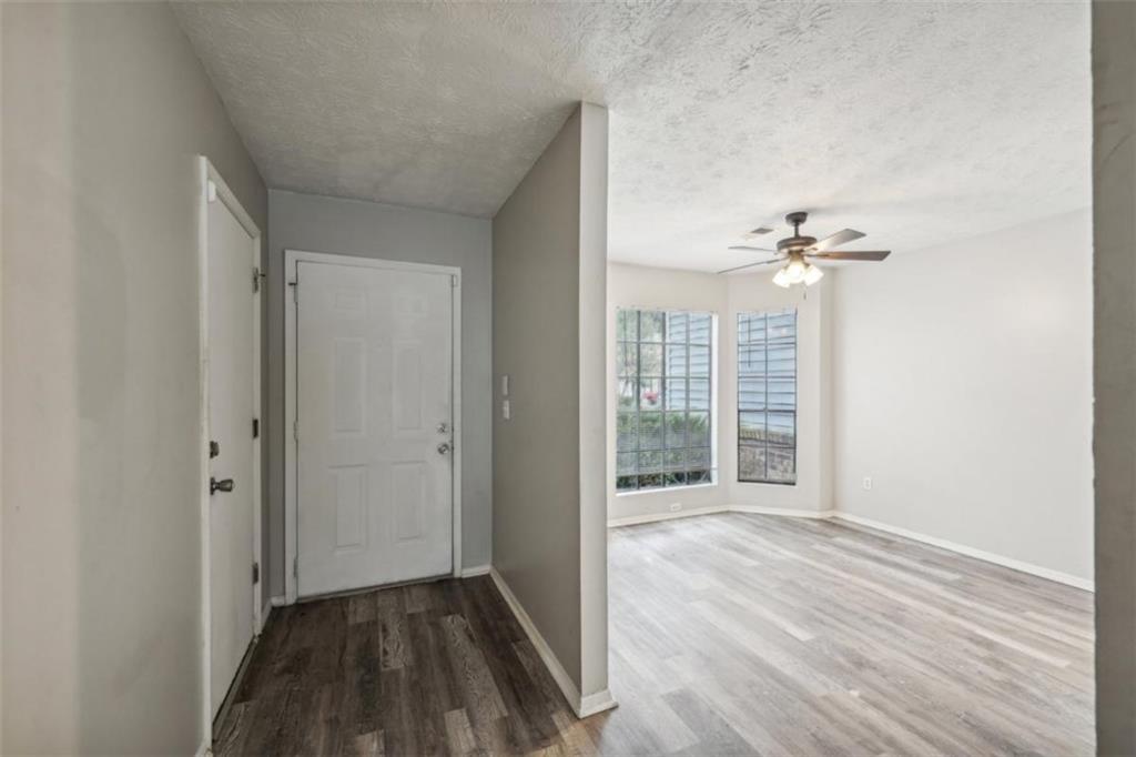 703 Pine Tree Trail Atlanta, GA 30349 - Photo 4 of 35
