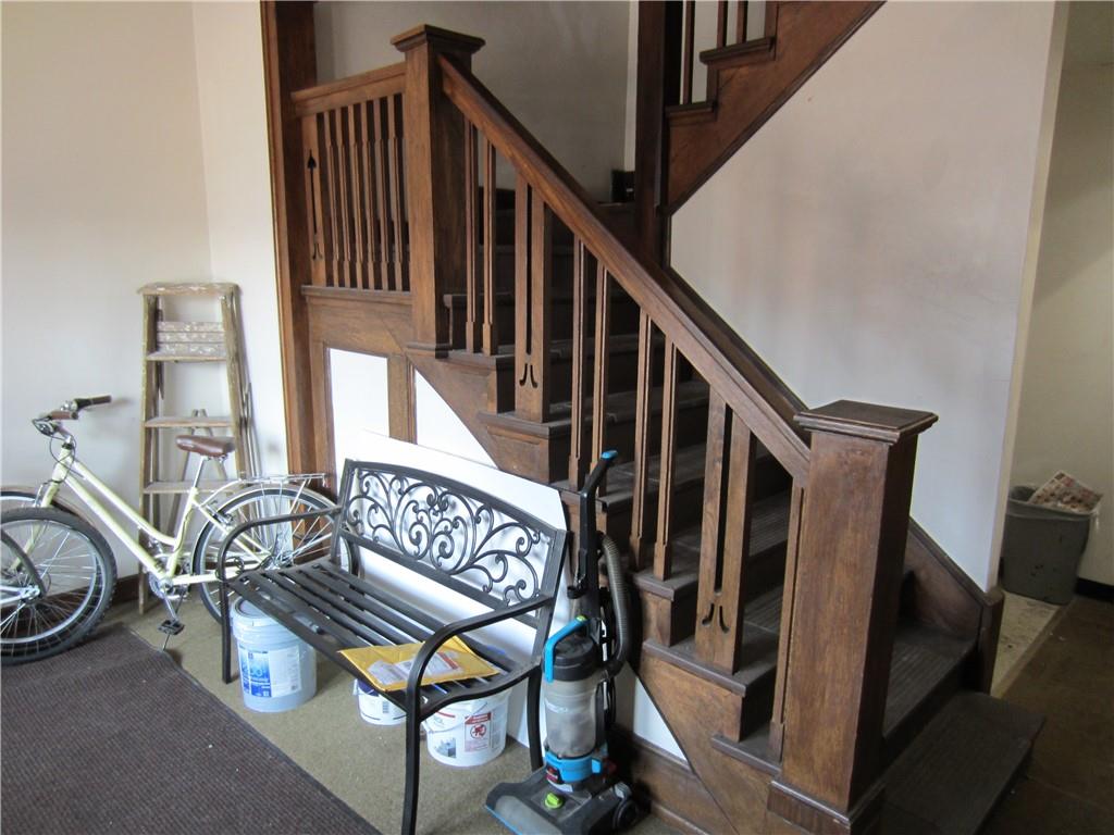 300 Helen Street McKees Rocks, PA 15136 - Photo 11 of 48