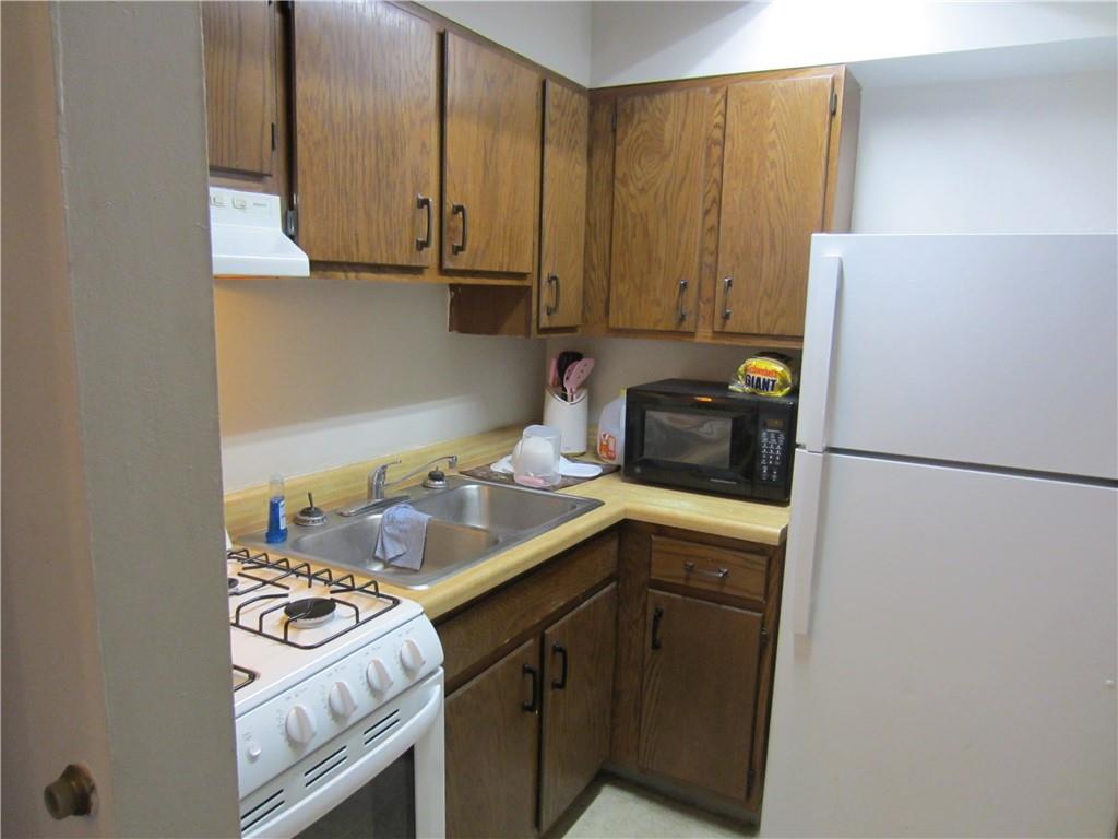 300 Helen Street McKees Rocks, PA 15136 - Photo 21 of 48