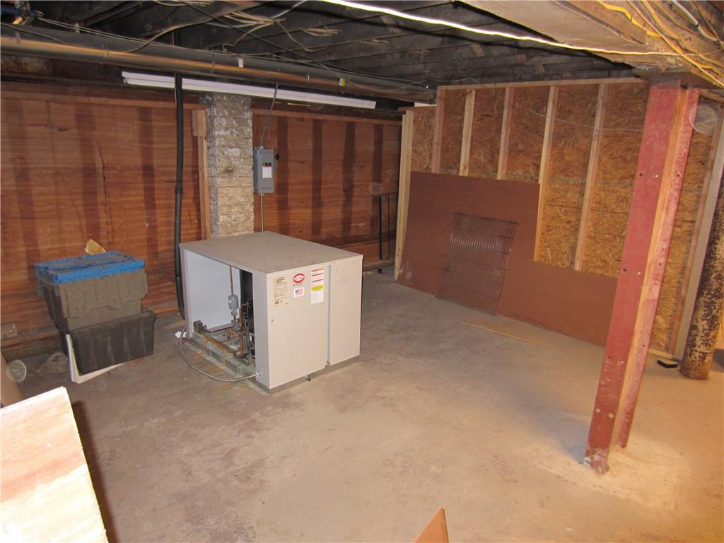 300 Helen Street McKees Rocks, PA 15136 - Photo 37 of 48