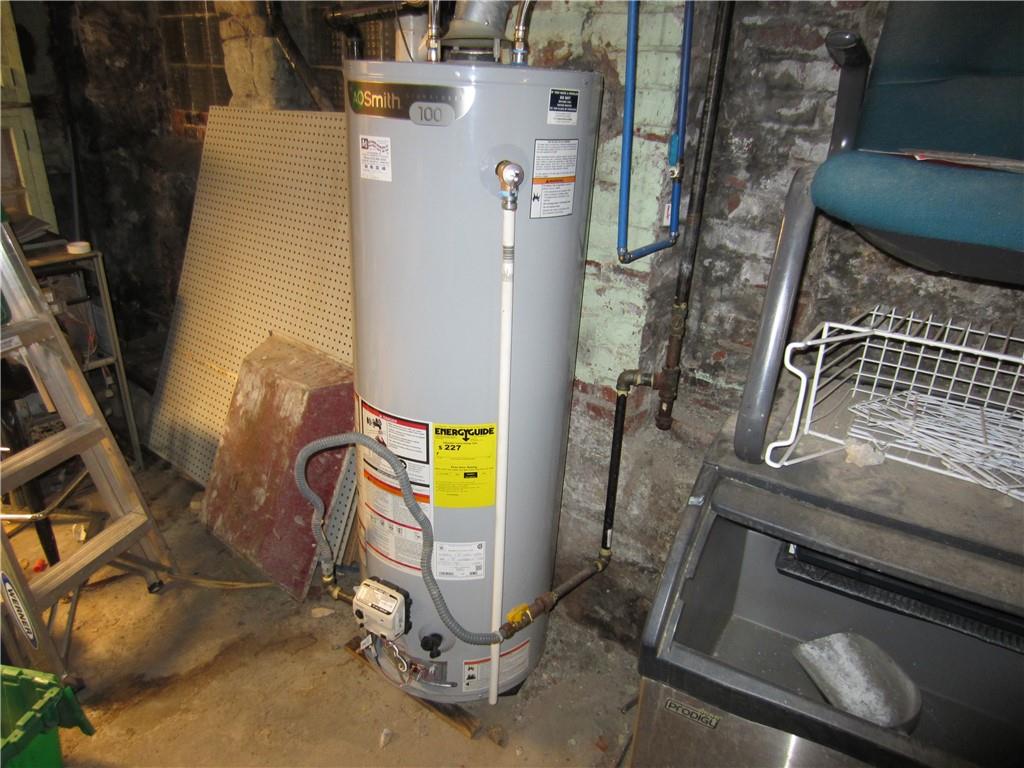 300 Helen Street McKees Rocks, PA 15136 - Photo 41 of 48