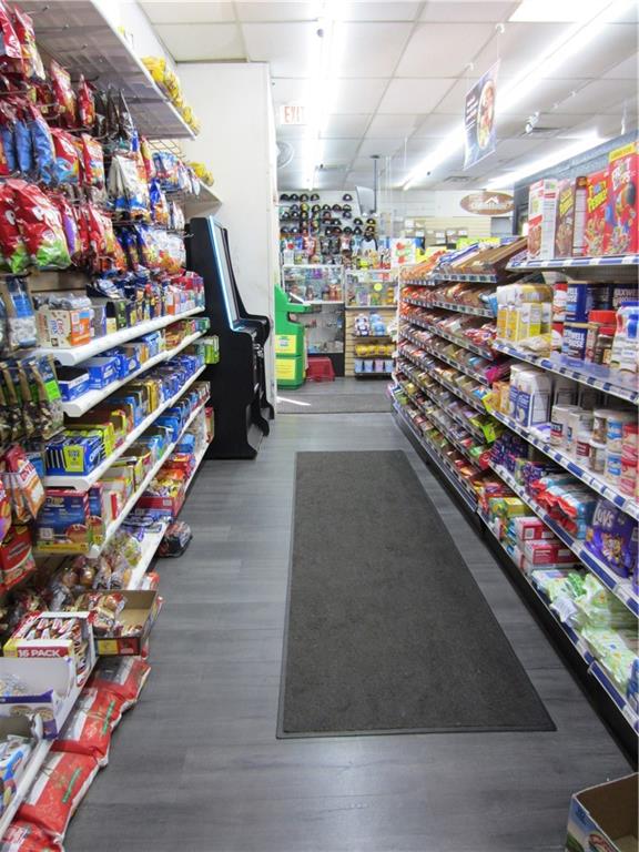 300 Helen Street McKees Rocks, PA 15136 - Photo 8 of 48 Convenience Store